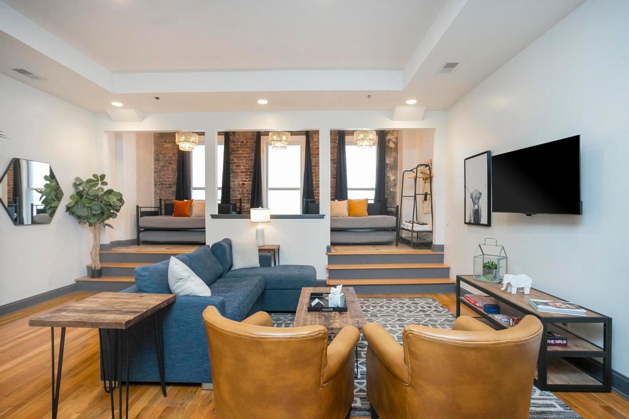 Loft Literally On Broadway Live Music & Bars Нашвил Екстериор снимка